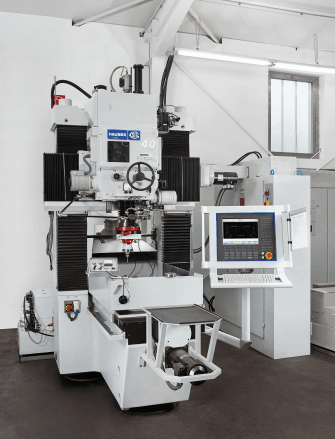 Überholte und modernisierte Koordinaten-Schleifmaschinen Marke Hauser S50