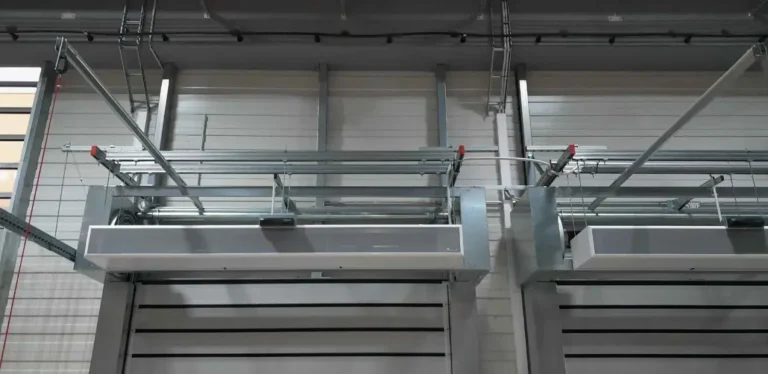 Torluftschleier Luftvorhang Lk Metall 1030x501.jpg 768x374